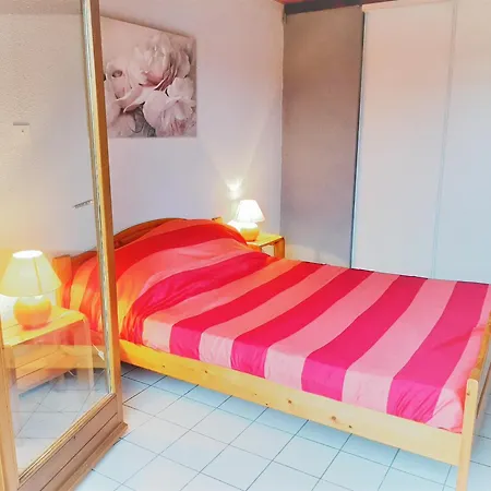 Lumineux A 5 Min Des Plages Et Commerces Avec Balcon, Barbecue Et Parking Inclus - Fr-1-239-608 *